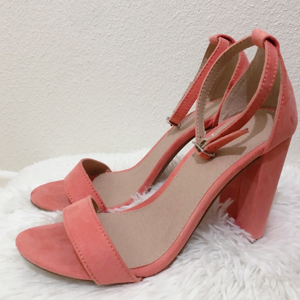 Pink Heels - Picture 3 of 5
